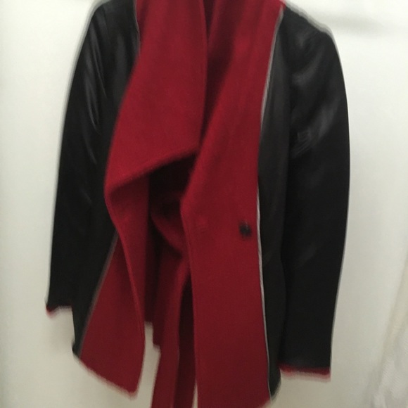 Calvin Klein Red Wool Coat Wrap Tie Jacket Size 2 Designer Holiday Winter Wear - Picture 4 of 4
